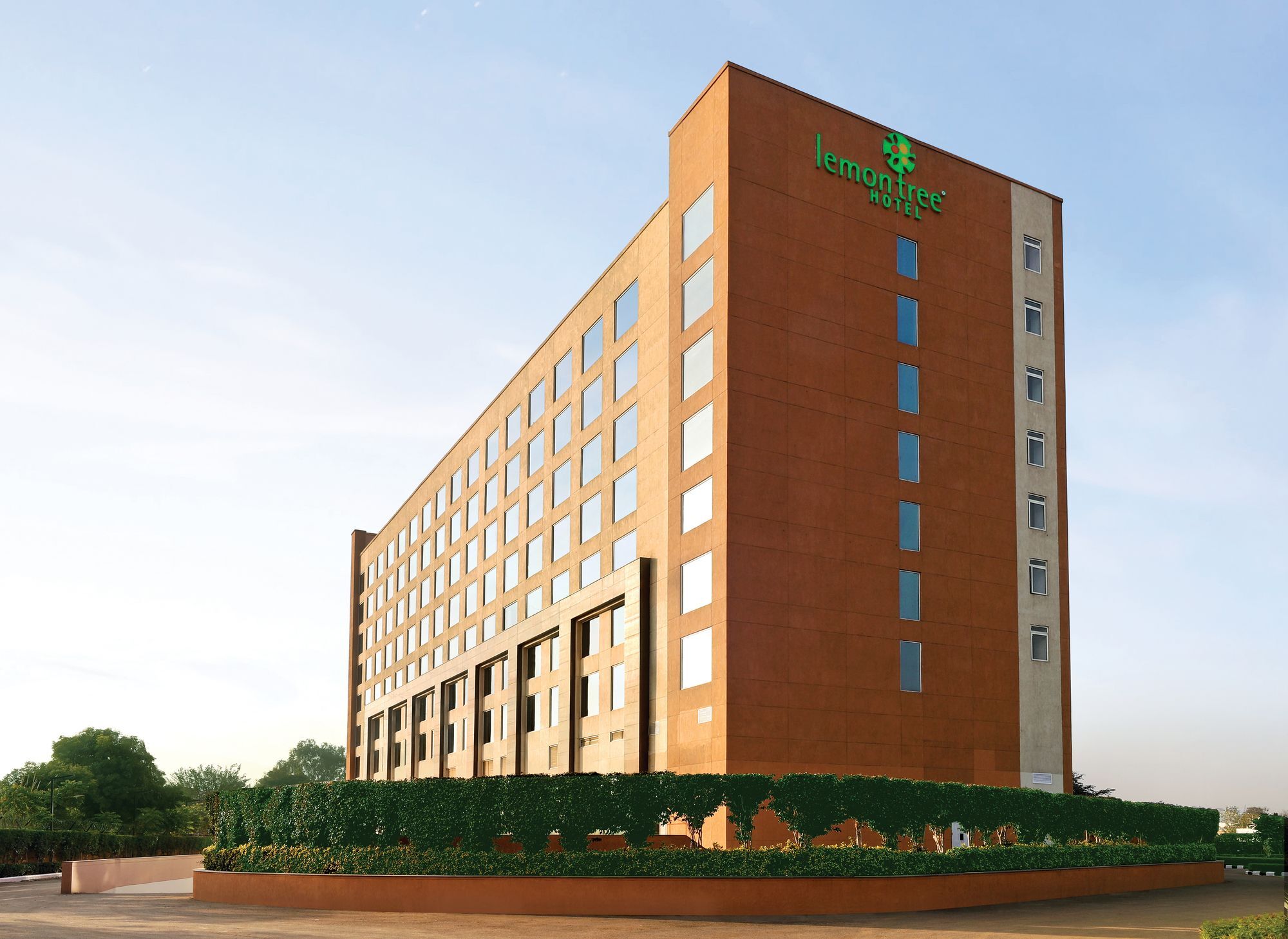 Lemon Tree Hotel Sohna Road Гургаон Экстерьер фото