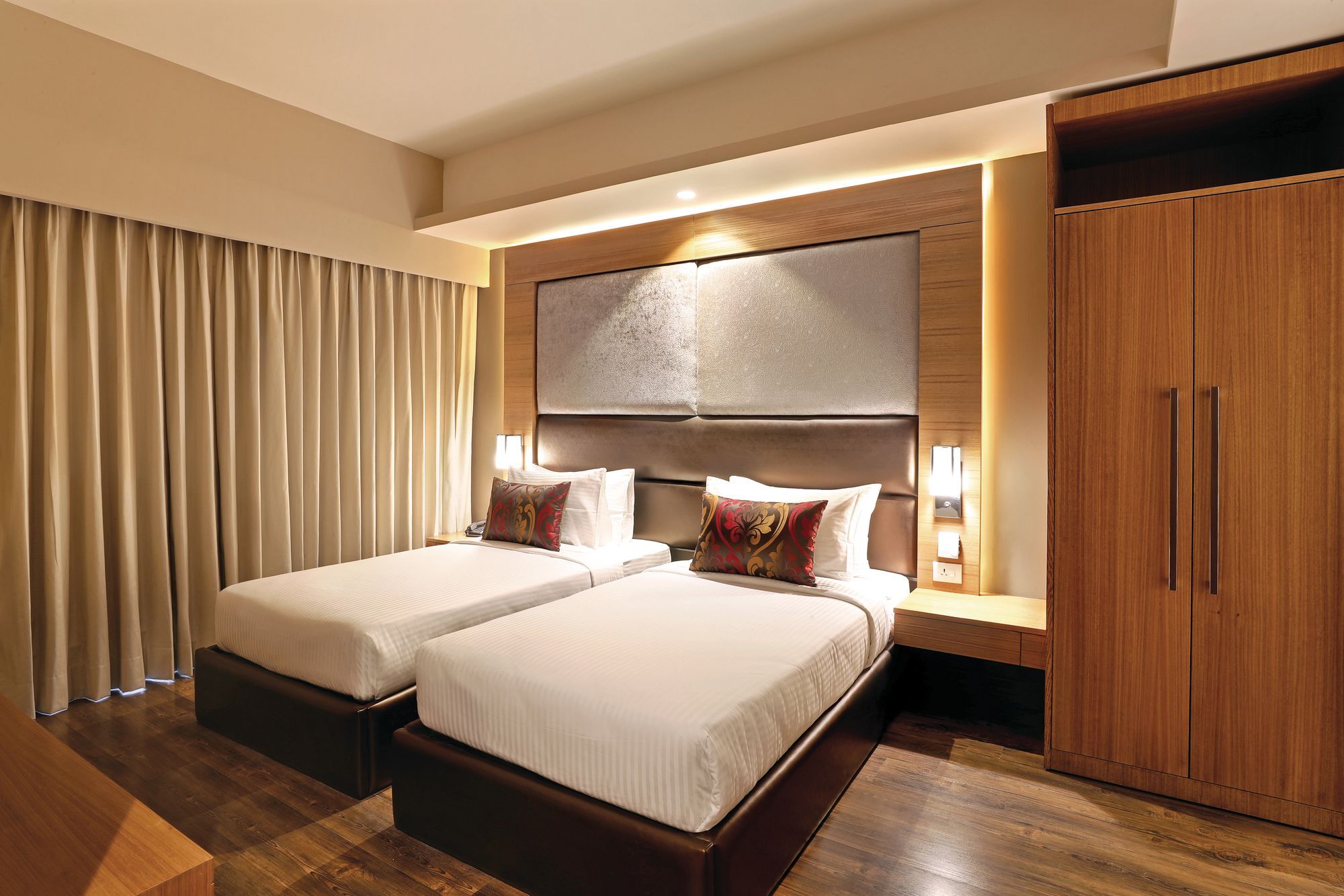 Lemon Tree Hotel Sohna Road Гургаон Экстерьер фото